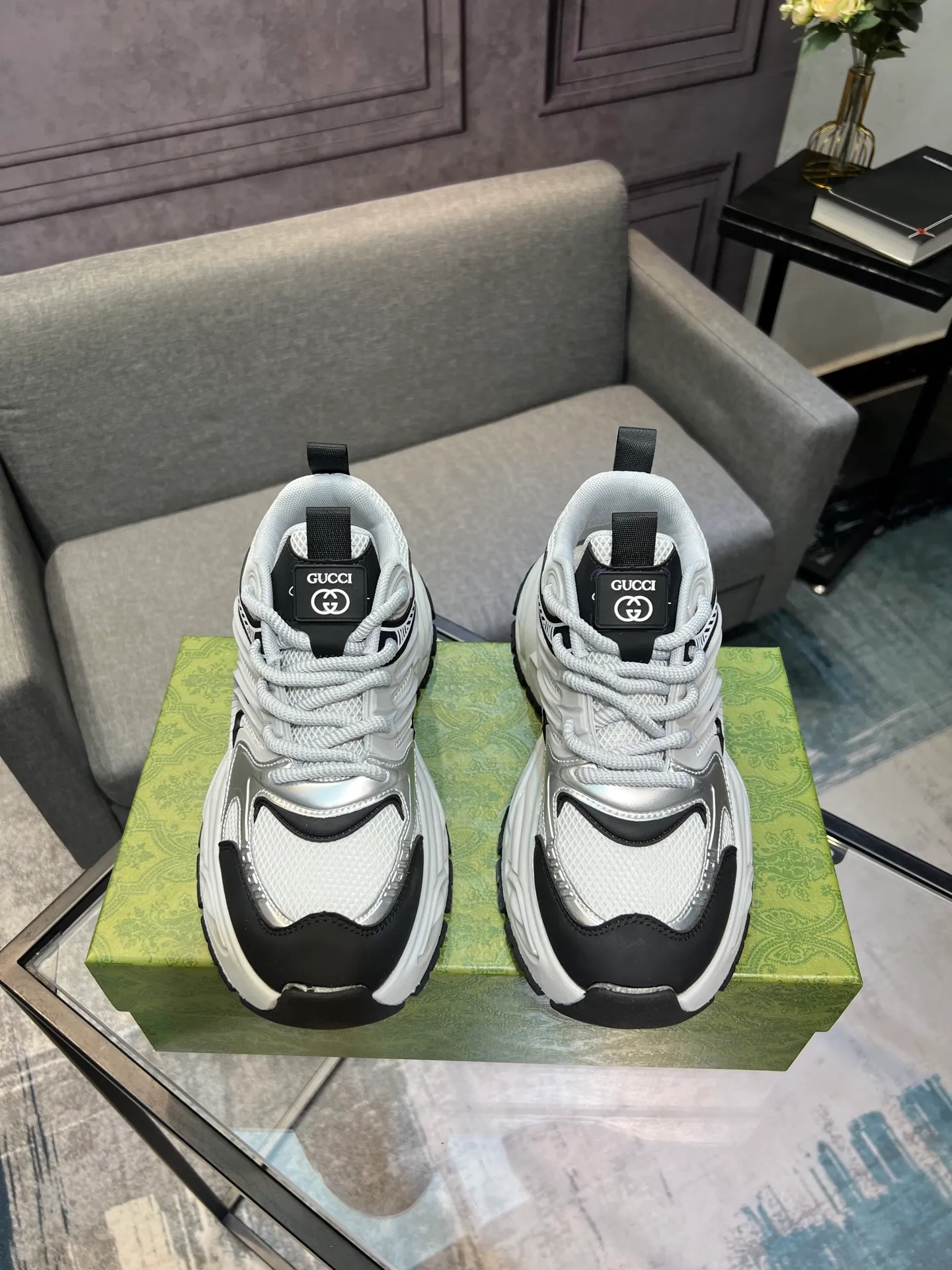 💰¥460 Brand: GUCCI Standard code: 38-44, Material: original material splicing, comfortable and breathable lining, lightweight and wear-resistant sports outsole Style category: men's fashionable casual shoes, running, sports shoes, distinguished luxury brand elements, top luxury